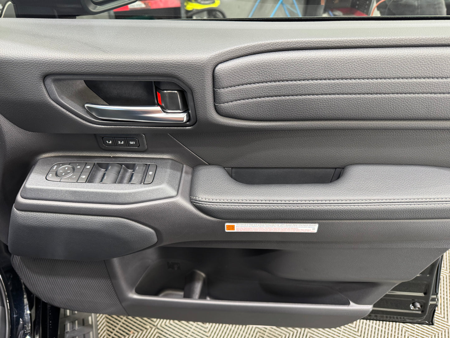 ROYAL COMPLETE INTERIOR DETAIL